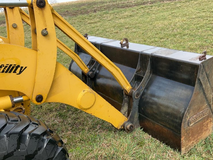 #360-•-2000-komatsu-4x4-utility-backhoe-image-68