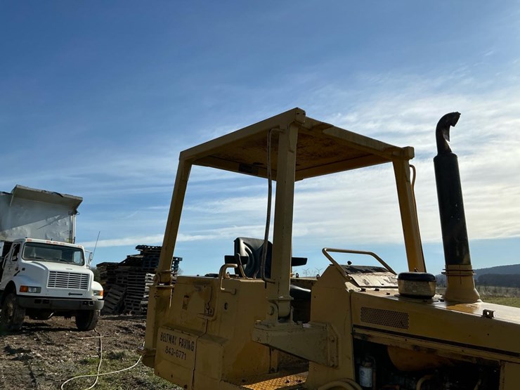 #350-•-1978-komatsu-d31-16-dozer-image-40