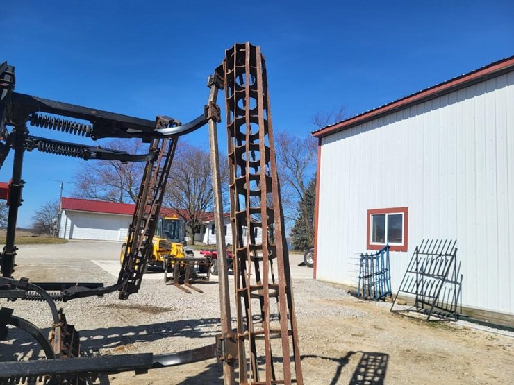 case-ih-true-tandem-330-turbo-image-35