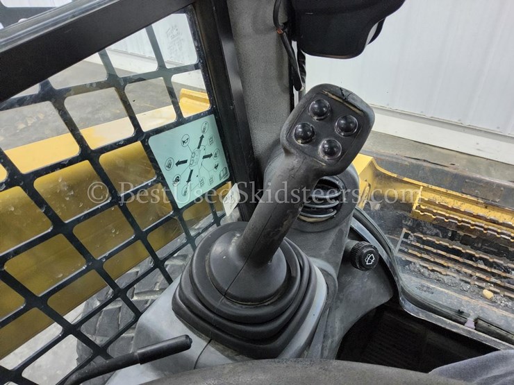 2017-caterpillar-272d2-image-20