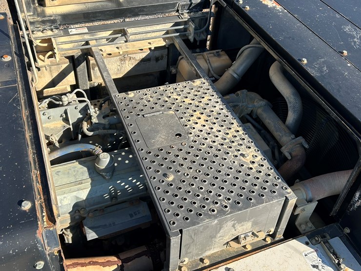 2017-link-belt-700-x2-image-47