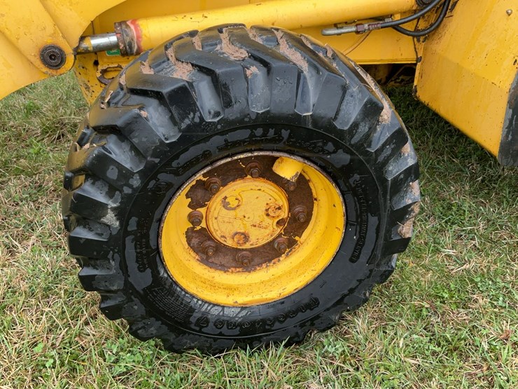 #360-•-2000-komatsu-4x4-utility-backhoe-image-43