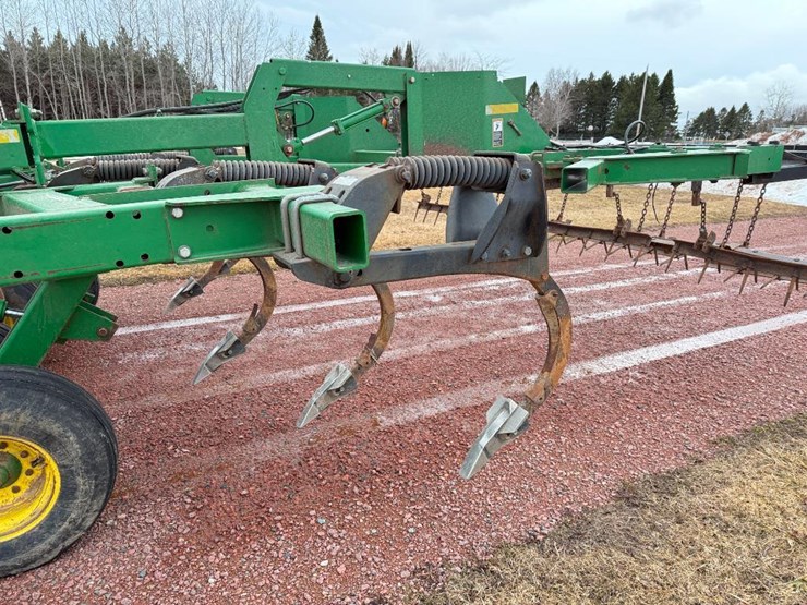 john-deere-2700-image-10