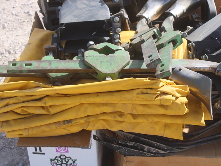 john-deere-7200-image-66