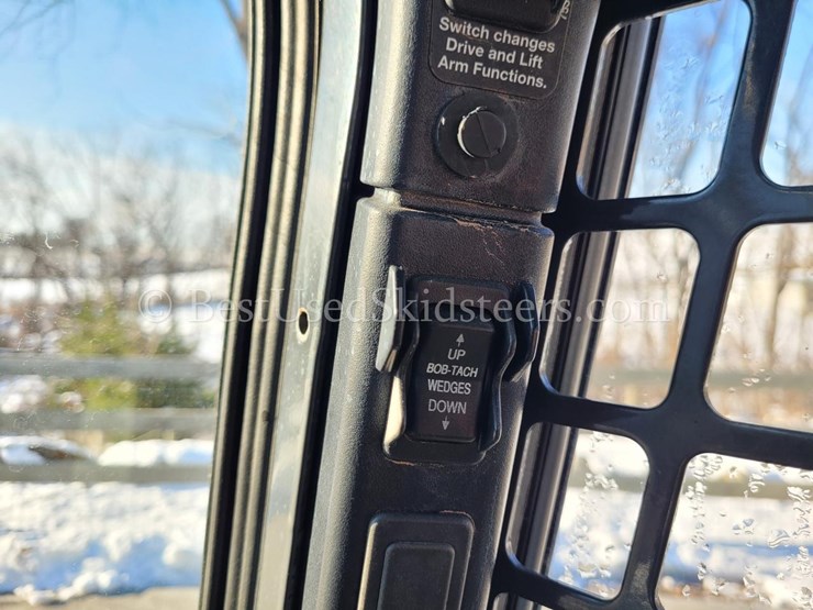 2018-bobcat-t870-image-19