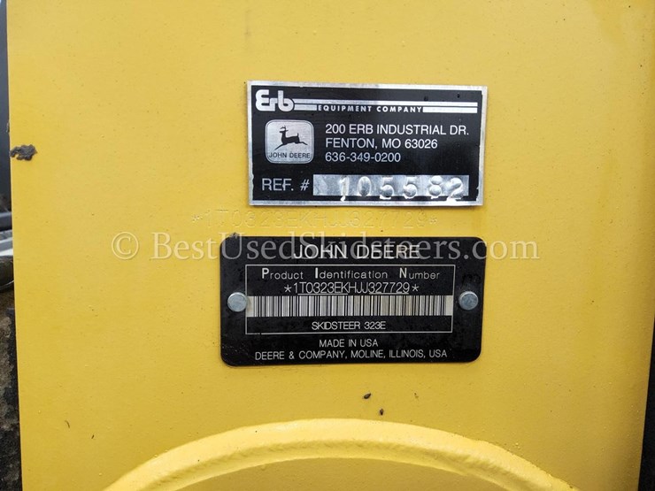 2018-deere-323e-image-32