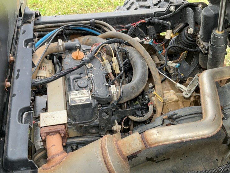 john-deere-gator-image-21
