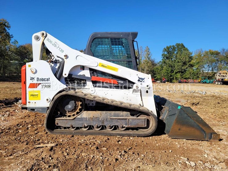 2021-bobcat-t740-image-5