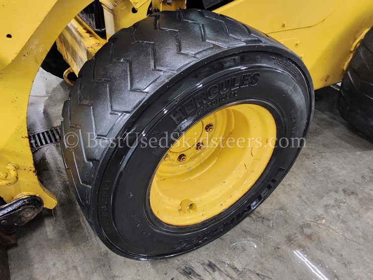 2015-caterpillar-272d2-image-13