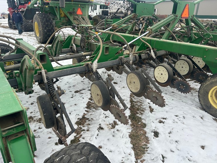 john-deere-1900-image-34