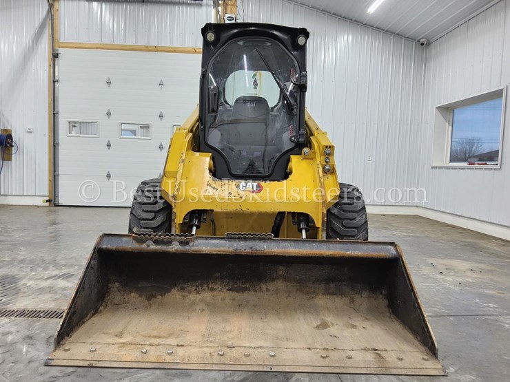 2019-caterpillar-246d3-image-2