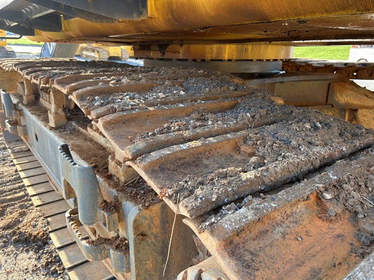 2006-deere-650d-lc-image-80