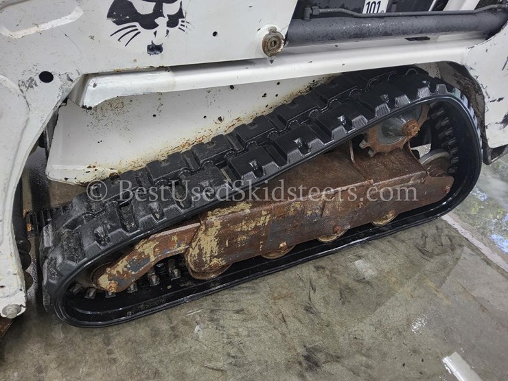 2013-bobcat-t110-image-14