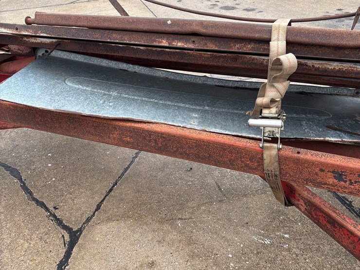 5-bolt-running-gear-with-hydraulic-hoist-image-7