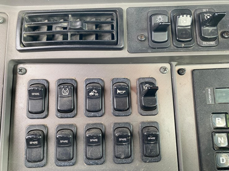 2012-kenworth-t370-image-71