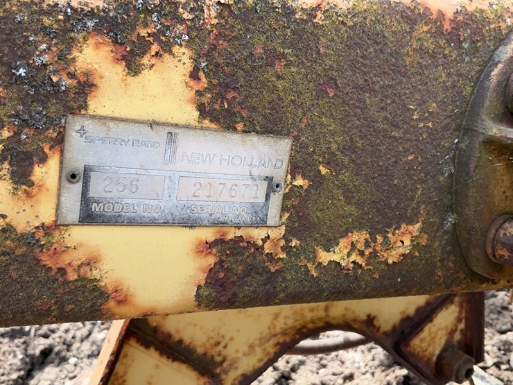 #712-•-new-holland-rollbar-rake-image-9