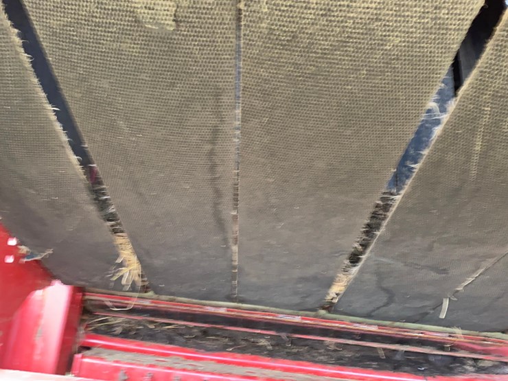 new-holland-br7060-image-47