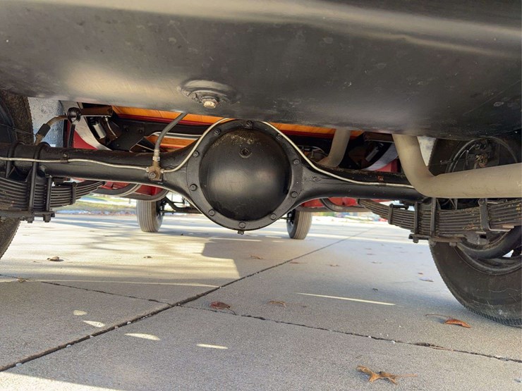 1937-international-d2-panel-truck-image-83