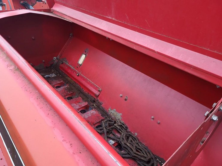 case-ih-5100-image-25