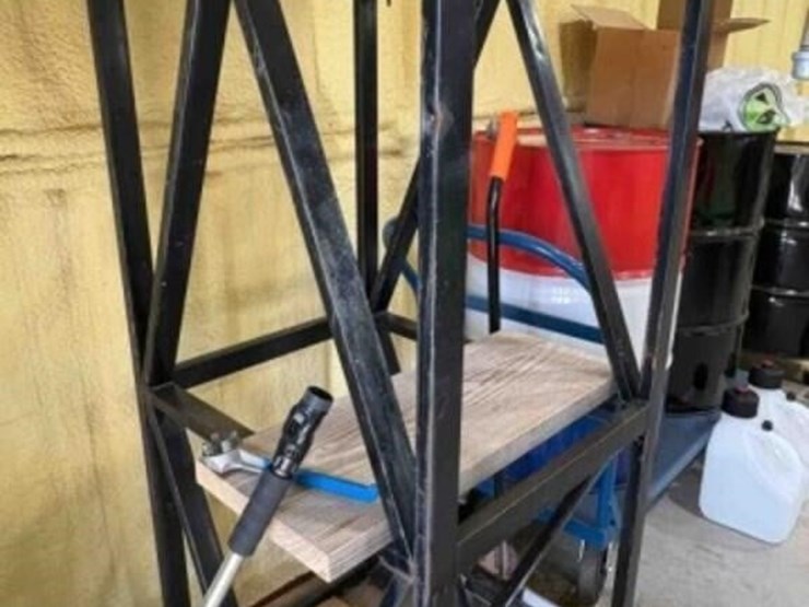 65-gallon-def-tank-on-stand-image-5