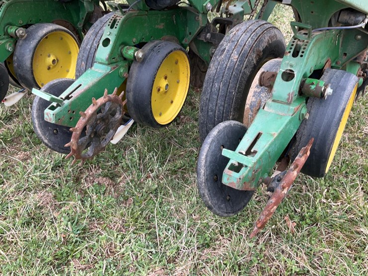 john-deere-6-image-32