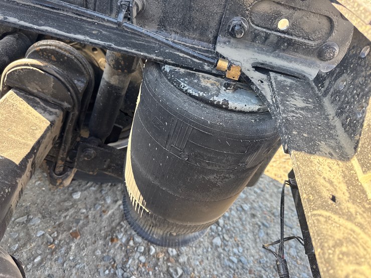 2011-international-prostar-image-10