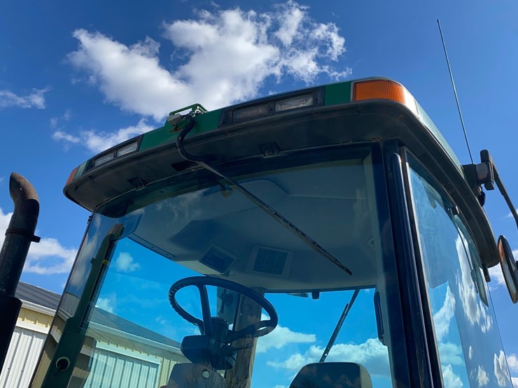 1998-john-deere-8300-image-47