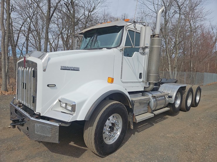 2007-kenworth-t800-image-1