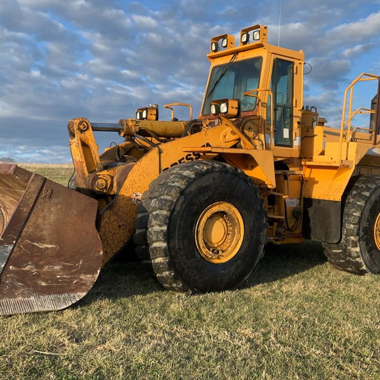 #300 • 2004 Dressta 555B Wheel Loader