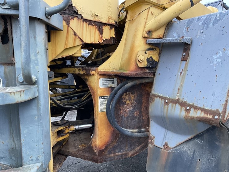 komatsu-wa380-image-10