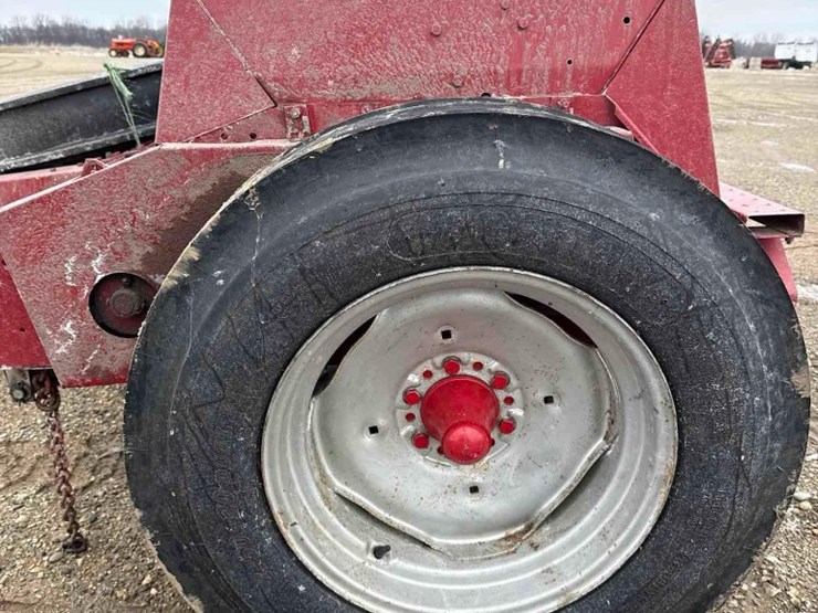 case-ih-5100-image-4