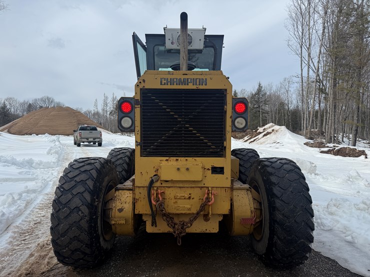 2019-champion-780a-image-4