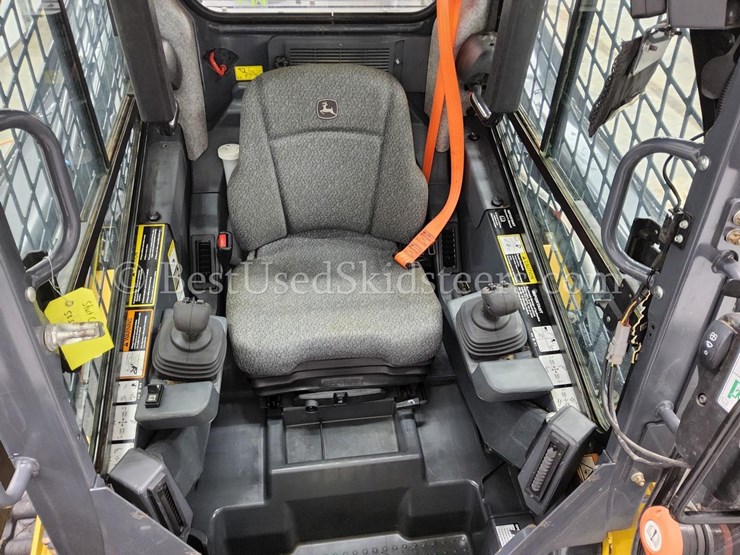 2023-deere-325g-image-27