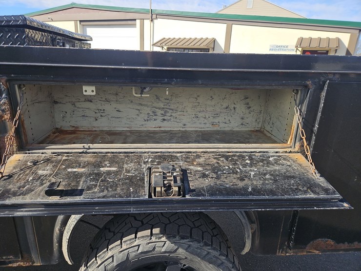 2013-ford-f350-xlt-image-15