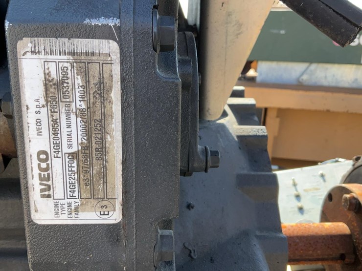 #200-•-iveco-power-unit-with-hydraulic-pumps-image-8