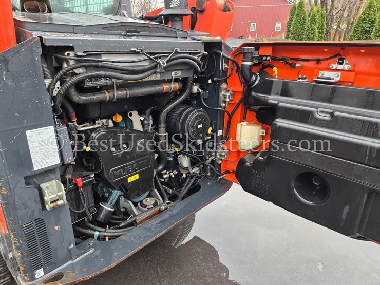2023-kubota-svl75-3-image-17