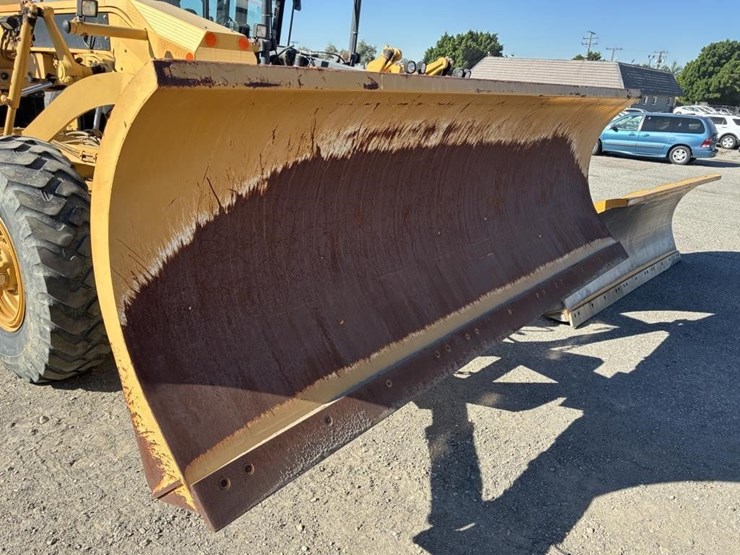 2003-caterpillar-143h-image-5