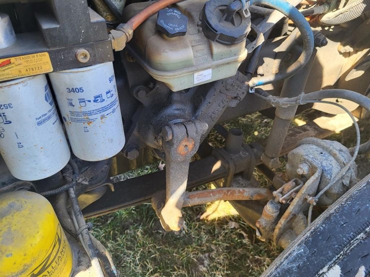 2013-freightliner-ca125dc-tandem-axle-day-cab-semi-image-66