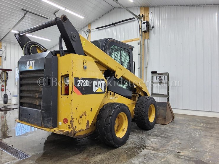 2017-caterpillar-272d2-image-5