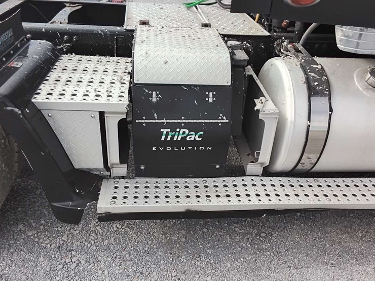 2018-freightliner-glider-3alxfbcg6jdju6496-mileage:-841274-image-45