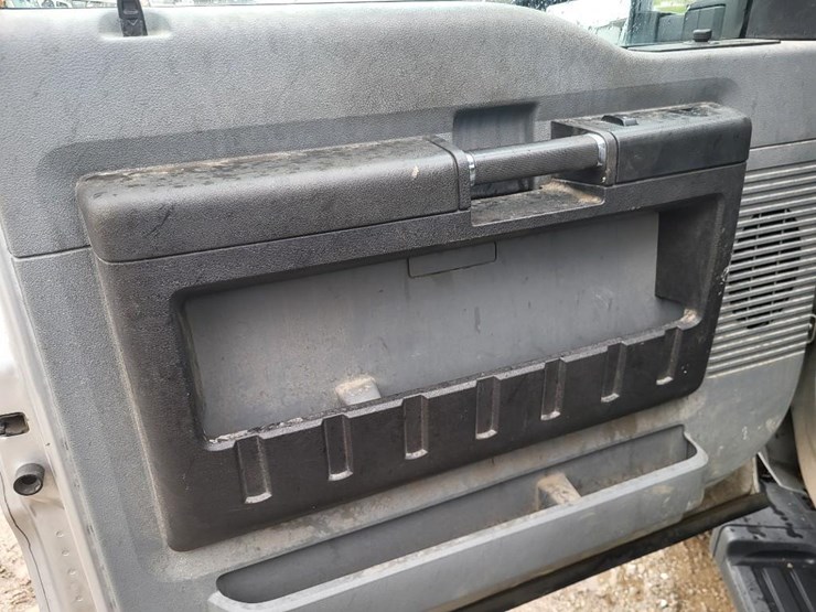 2015-ford-f250-xl-image-40