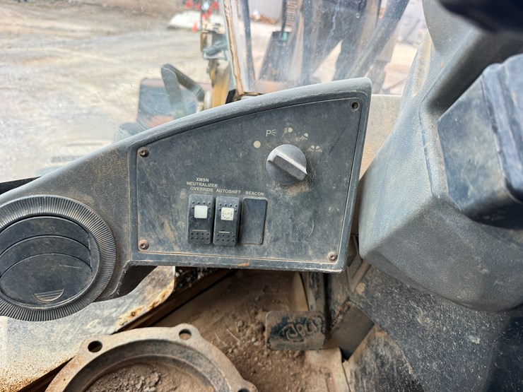 2005-caterpillar-930g-image-72