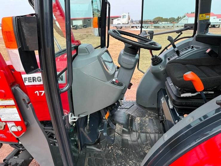 massey-ferguson-1736-image-53