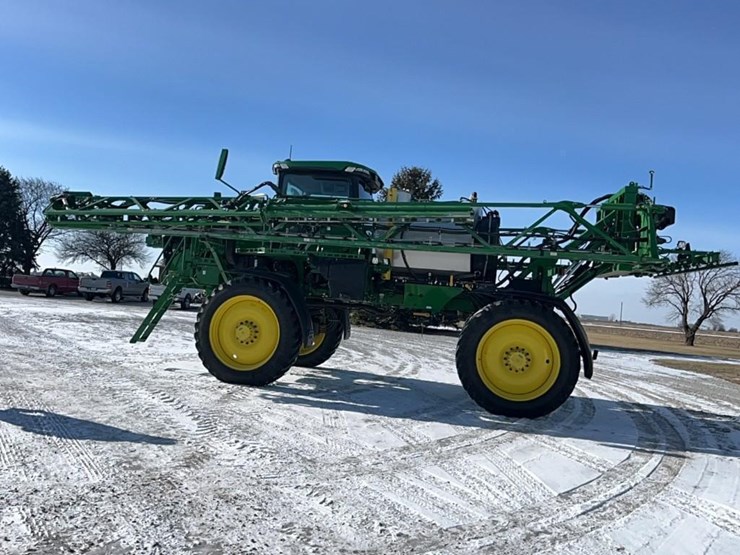 2023-john-deere-410r-image-63