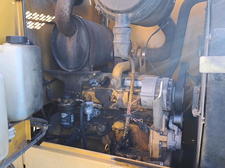 1997-john-deere-444h-image-23