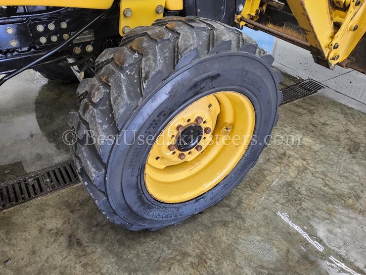 john-deere-110-image-8