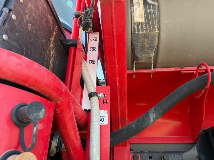 2015-apache-as720-image-76