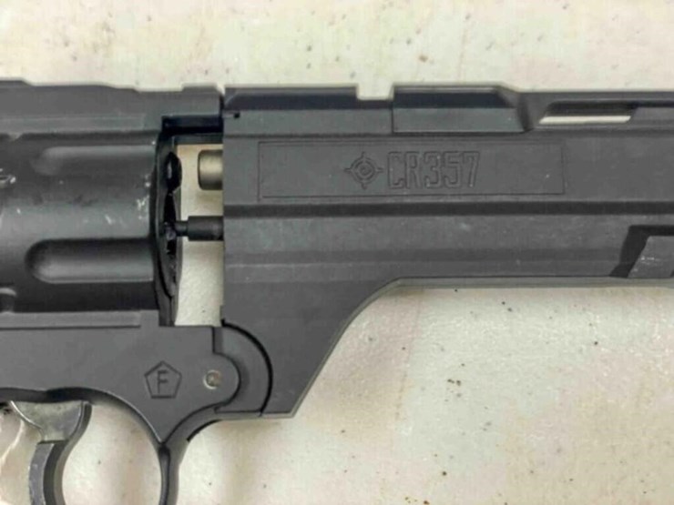 crosman-air-pistol-image-3