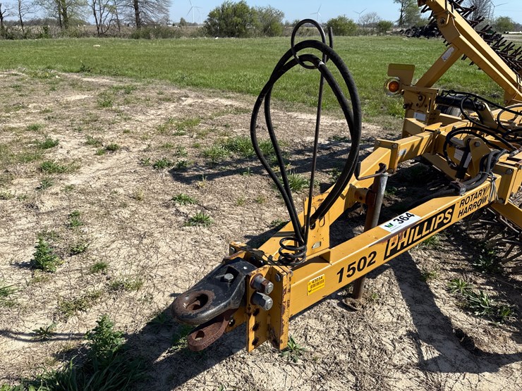 phillips-1502-image-10