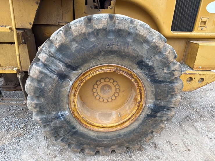 2005-caterpillar-930g-image-80